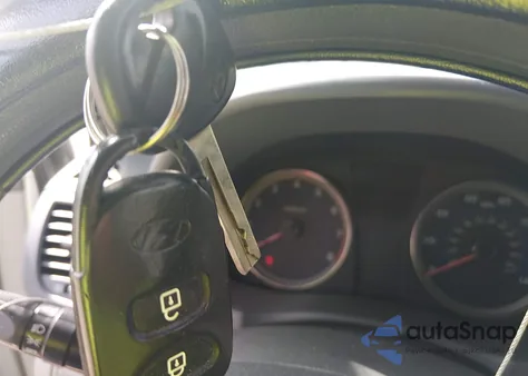 2013 Hyundai Accent Gls z USA, uszkodzony, nr VIN KMHCT4AE0DU463952